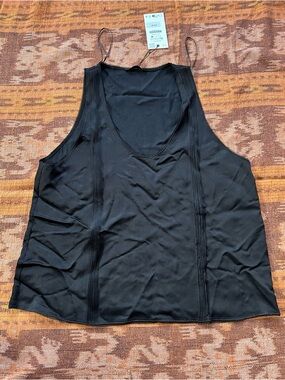 Zara Black Sleeveless Satin V-Neck Tank Top